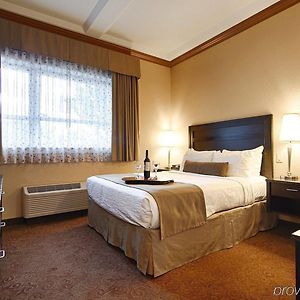 Queen Suite Disability Access